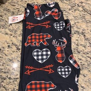 Buffalo plaid leggings like lularoe